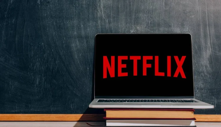 Ações da Netflix despencam mais de 7% após projeções decepcionarem o mercado e acenderem alerta de desaceleração