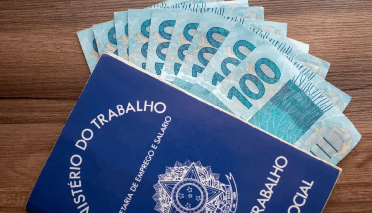 Lucro do FGTS em 2026: Saiba como R$ 13 bilhões garantirão ganho real para trabalhadores e quais as regras de distribuição