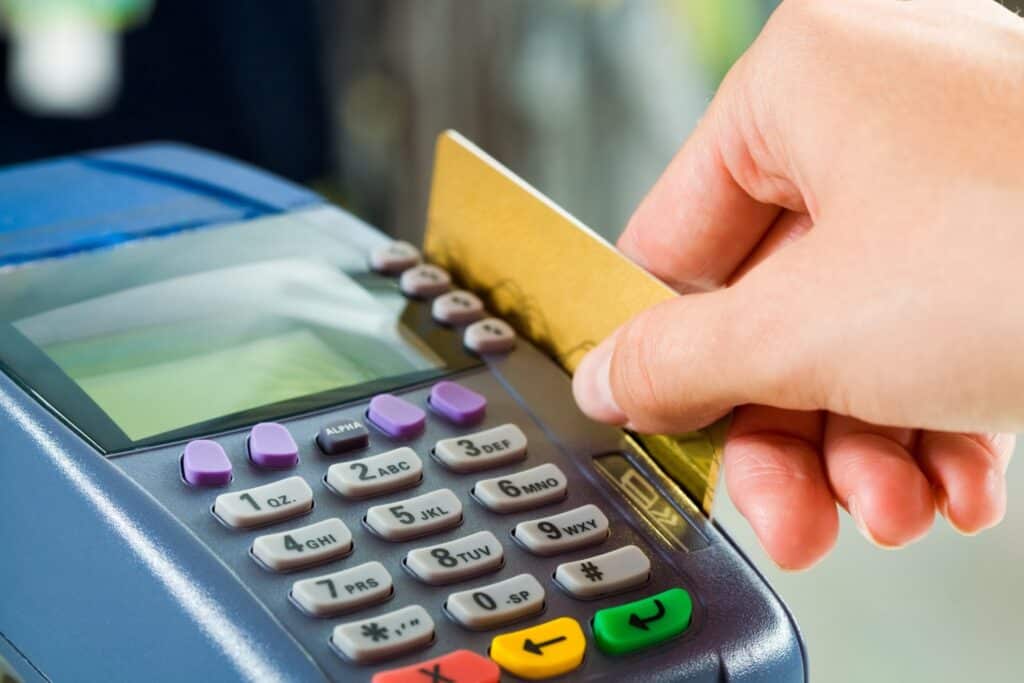 cartão de crédito ou débito